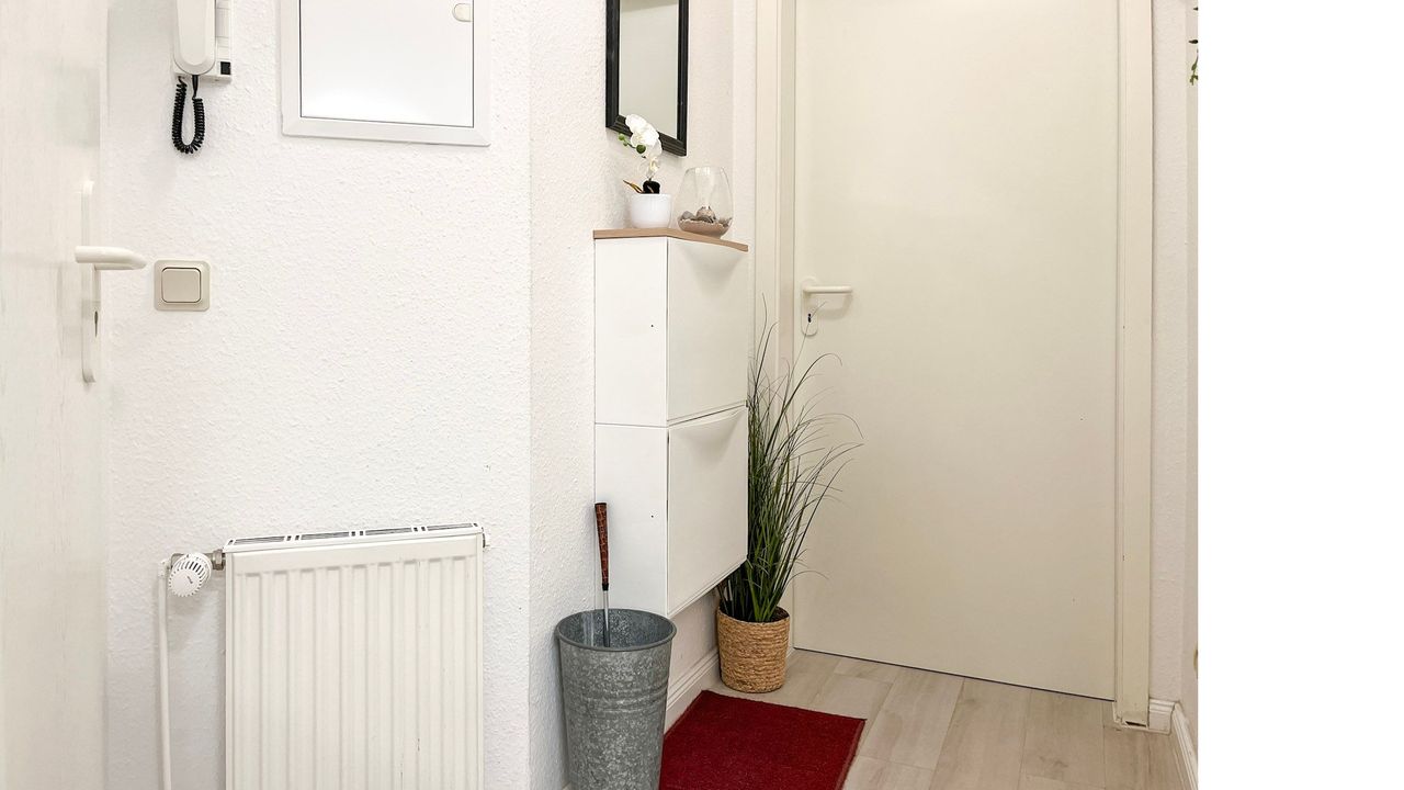 Flur mit Spiegel Flur mit Spiegel